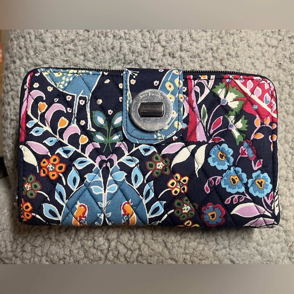 Vera Bradley Fox Forest RFID Turnlock Wallet